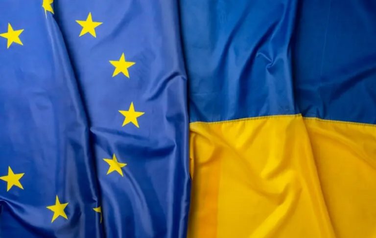 Безвіз за новими правилами: чому українцям можуть відмовити у дозволі в’їзду до Євросоюзу
