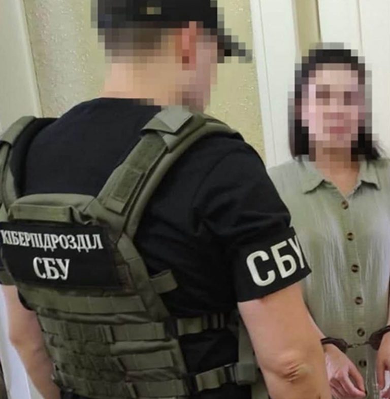 Коригували удари по Миколаєву: затримані двоє агентів, які працювали на ворога на Миколаївщині