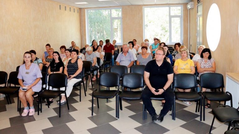 Медики первинної ланки продовжують виїзні зустрічі з колективами підприємств Миколаєва щодо програми «Сринінг 40+»