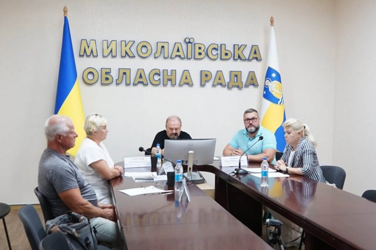 Підготовка закладів освіти Миколаївщини до нового навчального року: у облраді відбулося засідання комісії