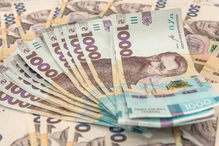 Українці можуть втратити пенсію за кордоном: наявність стажу не гарантує виплат