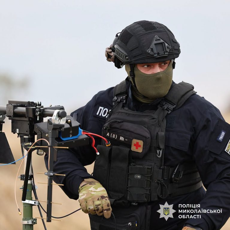 Він захищає небо над Миколаївщиною: історія спецпризначенця поліції Олександра Зварича