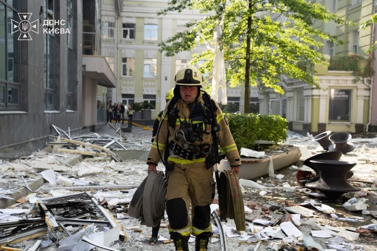 Цинічний план: політолог розкрив, чому Росія посилила удари по тилу України