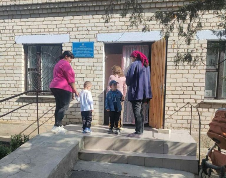 Співпраця з громадами дає вагомий результат: 111 людей під час виїздів мобільних бригад отримали щеплення на Миколаївщині