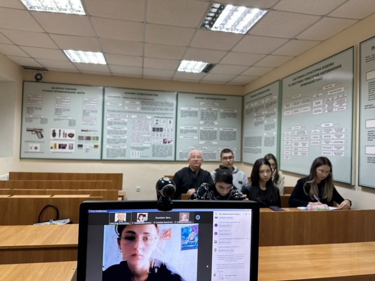 У МКУ імені Пилипа Орлика відбулося засідання студентського наукового гуртка про важливі аспекти права