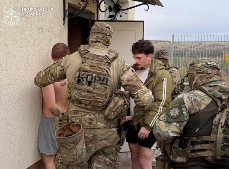Погрози та вимагання коштів у Миколаївському СІЗО: прокуратура